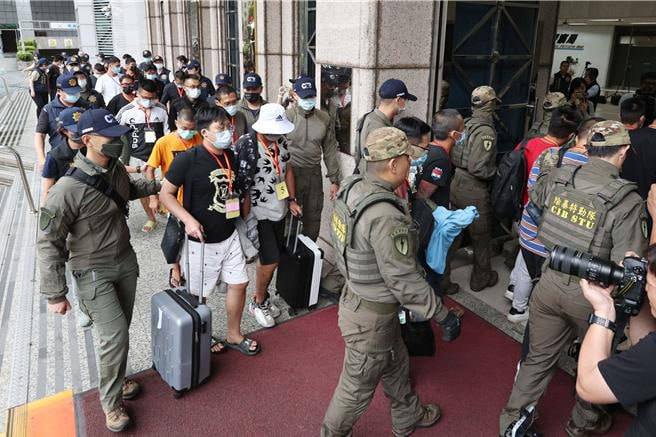 55名台湾诈骗犯被当局接回，其中25人是通缉犯-赌博论坛-博彩技巧-赌博策略论坛